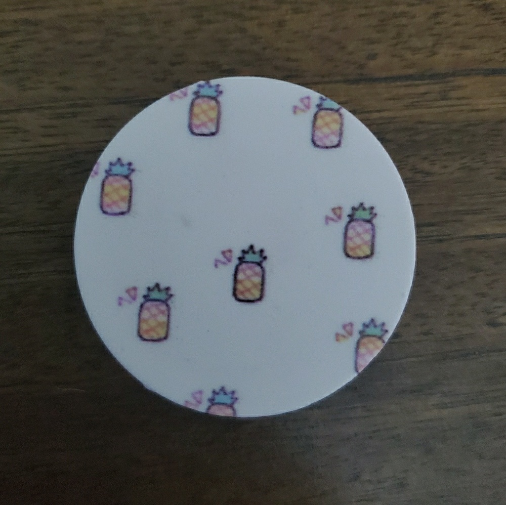 Mini Pineapples Phone Socket